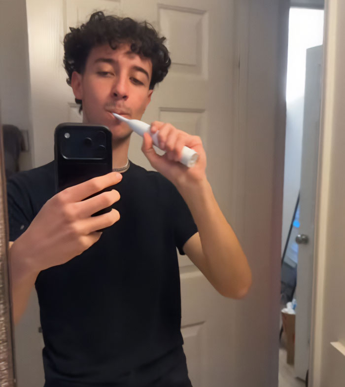 "Tão nojento": O vídeo do 'Dia da minha vida com Sabrina Carpenter' do homem provoca reação online "Tão nojento": O vídeo do 'Dia da minha vida com Sabrina Carpenter' do homem provoca reação online