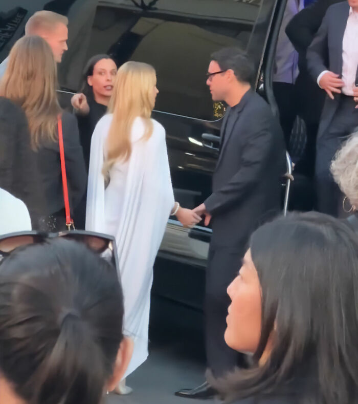 "Girl Can't Win": Sydney Sweeney Infuriates Swifties With Simple Move At 'Euphoria' Premiere