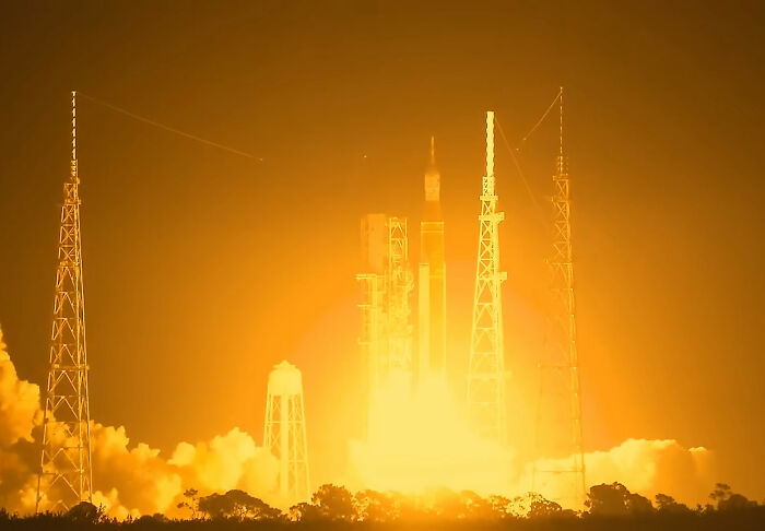 NASA's Artemis II Astronauts Make Disturbing Discovery Just Moments After Launch Of First Moon Mission In 50 Years