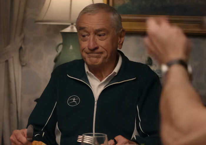 "Meio Insultuoso": Comentários de Robert De Niro sobre como trabalhar com Ariana Grande Spark Backlash