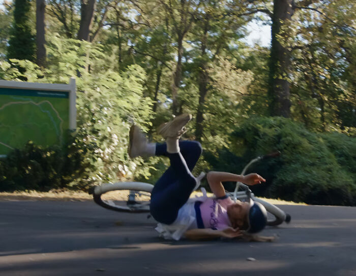 Ariana Grande Fans Spot Awkward Blunder In First Trailer For 'Focker In-Law', And Criticism Blows Up