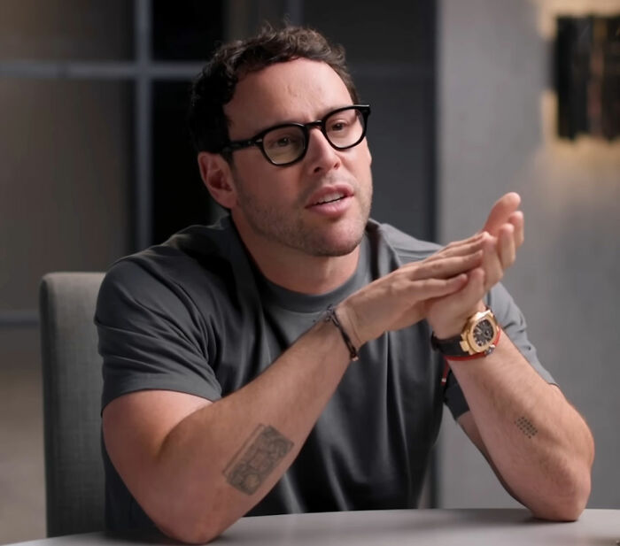 "Girl Can't Win": Sydney Sweeney Infuriates Swifties With Simple Move At 'Euphoria' Premiere