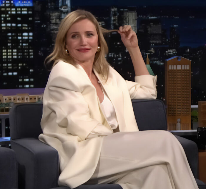 A visão simples de Cameron Diaz sobre Jimmy Fallon desperta um grande debate sobre cirurgia plástica