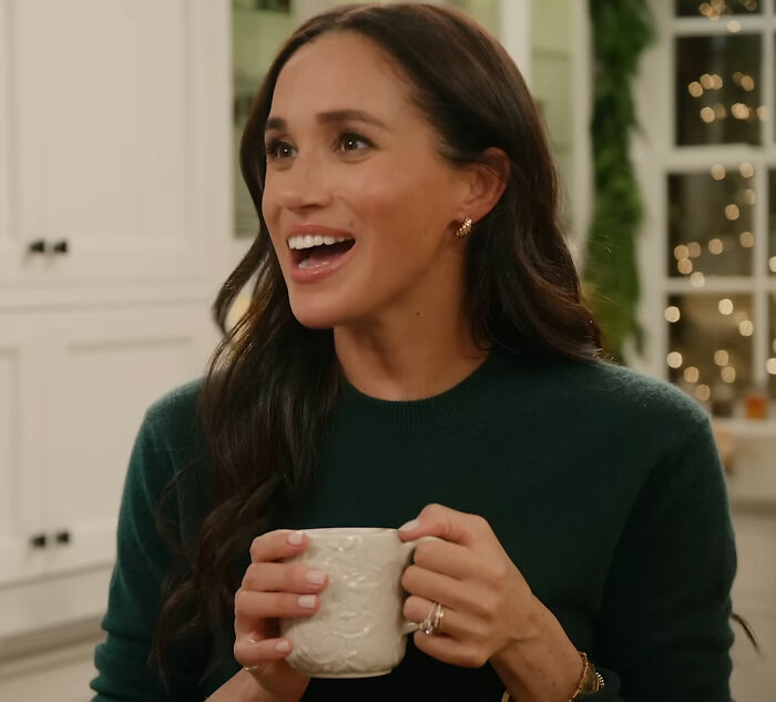 Meghan Markle's Way To Deal With Criticism In Meetings Revealed By Report And Slammed By Public