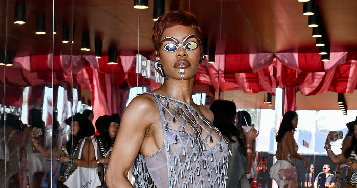 49 Most Hilarious And Savage Reactions To Justin Bieber’s Coachella Set