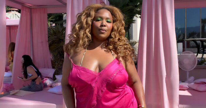 Disappointed New Mom Shames Friends For Abandoning Her After She Gave Birth, Gets A Reality Check