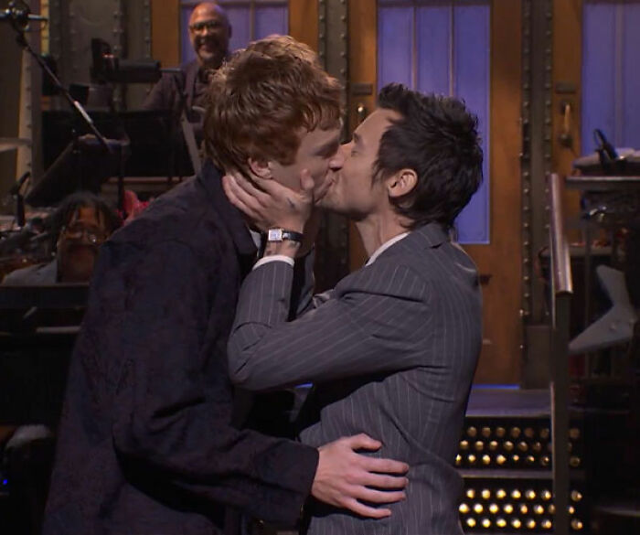 Harry Styles e Zoë Kravitz estão noivos, e todos os fãs estão dizendo a mesma coisa