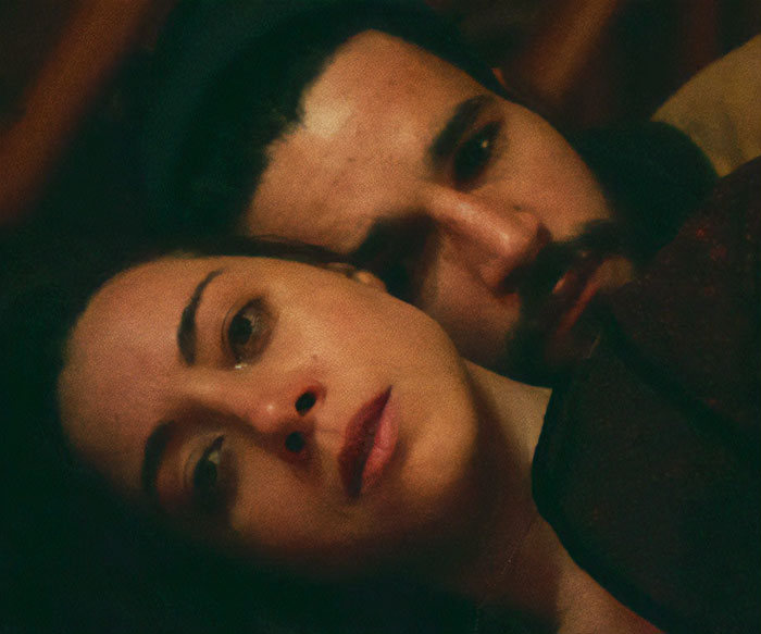 Aubrey Plaza Divides Fans After Revealing Pregnancy With New Partner Just One Year After Husband's Passing Aubrey Plaza Divides Fans After Revealing Pregnancy With New Partner Just One Year After Husband's Passing