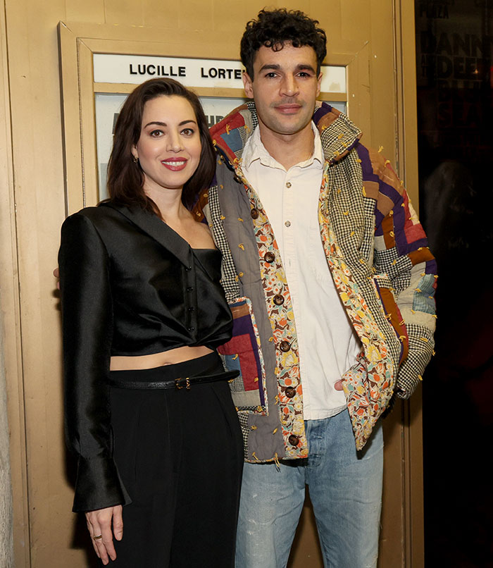 Aubrey Plaza Divides Fans After Revealing Pregnancy With New Partner Just One Year After Husband's Passing Aubrey Plaza Divides Fans After Revealing Pregnancy With New Partner Just One Year After Husband's Passing