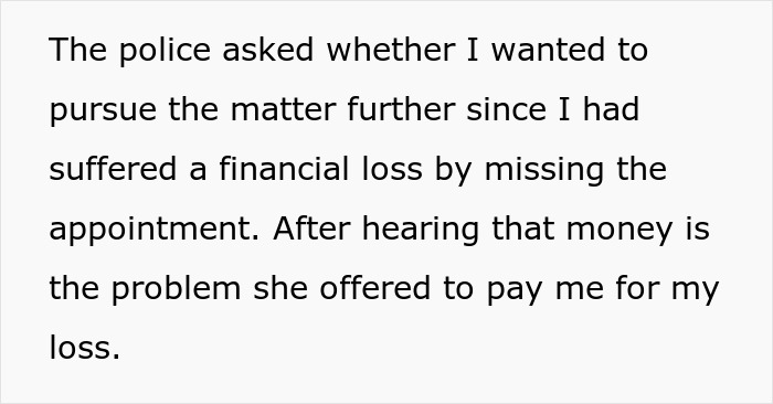 Homem falta à consulta médica após briga por vaga de estacionamento com uma senhora, resultando em envolvimento policial e prejuízo financeiro.