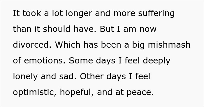 Man Tries To Ignore Gut Feeling About Wife And Her Male Coworker, Finally Snoops On Her Phone