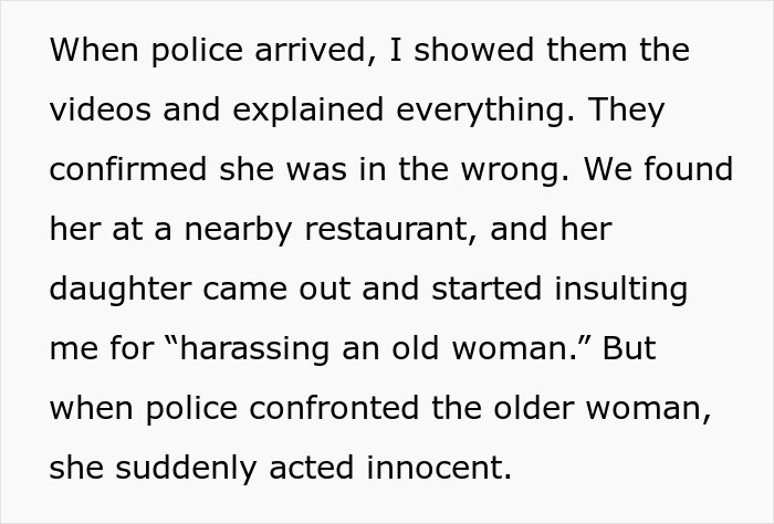 Texto que descreve o envolvimento da polícia depois que um homem briga com uma senhora idosa por causa de uma vaga no estacionamento e falta à consulta médica.