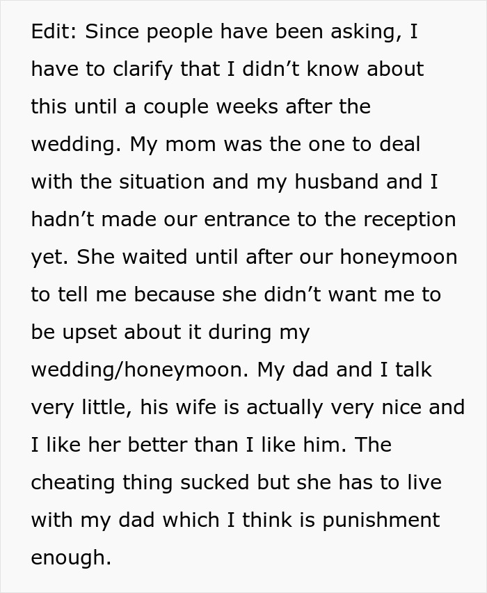 Text from an online post discussing a wedding incident where a random stranger showed entitlement by taking a seat at the main wedding table.