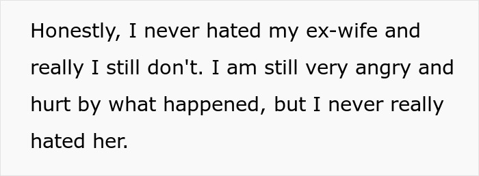 Man Tries To Ignore Gut Feeling About Wife And Her Male Coworker, Finally Snoops On Her Phone