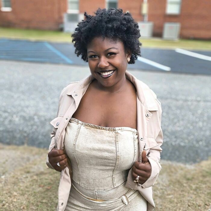 "Some Jeffrey Epstein Stuff": Florida Couple Books An Airbnb, Ends Up Needing Police Help To Escape