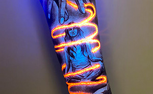I Design Tattoos That Don’t Fully Reveal Themselves Until The Light Changes (40 Pics)