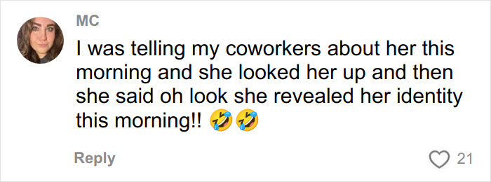 Autor de best-seller choca os fãs ao revelar a verdadeira identidade após 13 anos de vida dupla Autor de best-seller choca os fãs ao revelar a verdadeira identidade após 13 anos de vida dupla