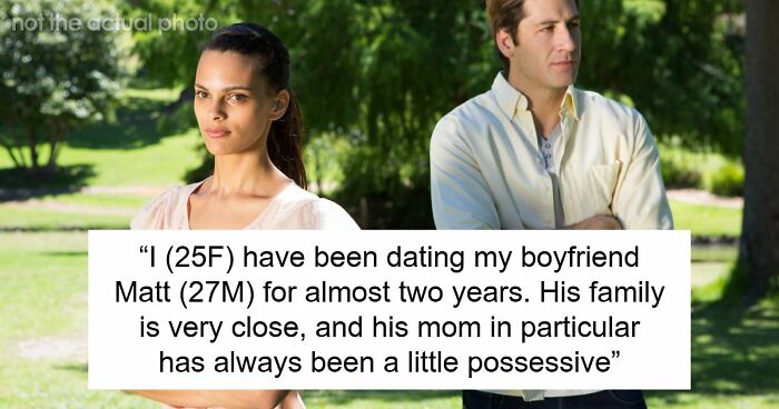 GF Humiliated At Birthday Dinner As BF’s Mom Takes Her Seat And He Sides With Mom, She Walks Away