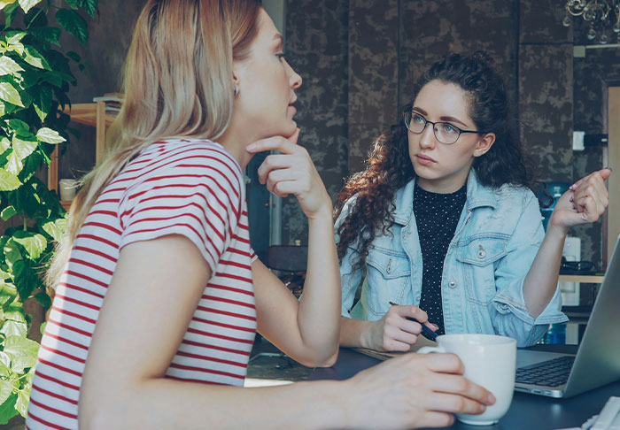 MĂŁe responde 'nĂŁo' ao casamento sem filhos, um vĂ´o de 12 horas, a noiva leva isso para o lado pessoal MĂŁe responde 'nĂŁo' ao casamento sem filhos, um vĂ´o de 12 horas, a noiva leva isso para o lado pessoal