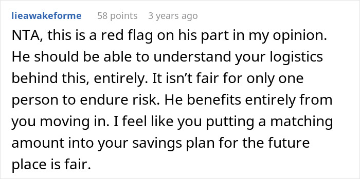 Reddit comment suggesting a woman is NTA for refusing to split a boyfriend's mortgage 50/50 without being on the deed.