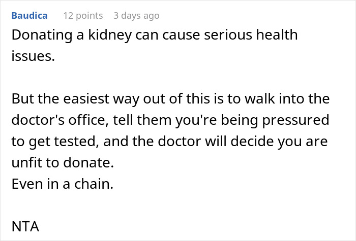 Comment discussing kidney donation risks and advice on avoiding donation due to health concerns and pressure from others.