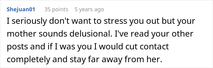 Screenshot of an online comment warning about mom&rsquo;s creepy behavior and suggesting cutting contact to stay safe.