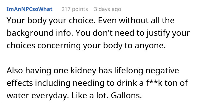 Reddit comment discussing refusing to donate kidney and the lifelong effects of living with one kidney.