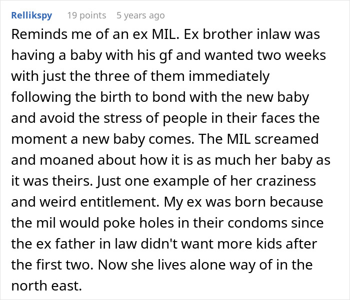 Alt text: Text post describing mom&rsquo;s creepy behavior and entitlement over her baby causing shock and trembling in family members.