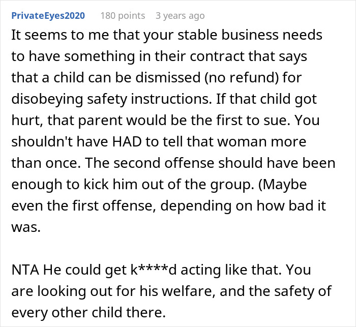 A Reddit comment about a disruptive kid at a stable and his toxic mom escalating issues, suggesting contract terms for dismissal.
