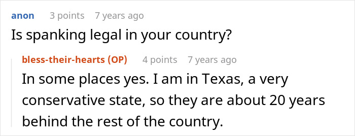 Captura de tela de uma conversa no Reddit perguntando se espancar é legal. A resposta discute sua legalidade no Texas, conectando-se ao tema No Hitting.