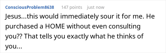 A Reddit comment about a husband purchasing a house without consulting his partner, discussing hoarder tendencies and joint finances.