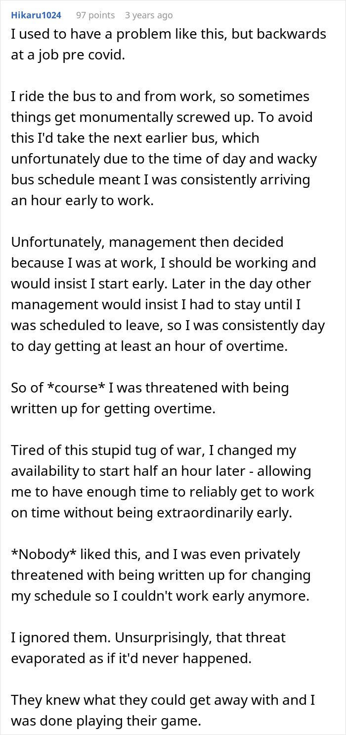 Text post describing an employee&rsquo;s revenge on a colleague who exposed them for arriving late to work.