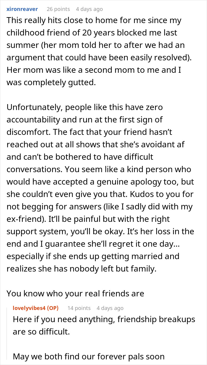 A Reddit post detailing a friend blocking someone, highlighting the pain a best friend skipping a wedding causes.