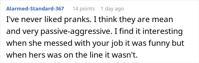 Friend Thinks Messing With Work Schedules Is Hilarious, Gets Reported To The Boss When It Backfires Friend Thinks Messing With Work Schedules Is Hilarious, Gets Reported To The Boss When It Backfires