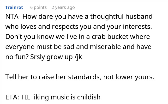 Woman Tells Sister She Shouldn't Rub Her "Picture-Perfect Marriage" In Other People's Faces