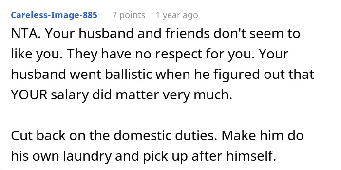Screenshot of a Reddit comment supporting a woman who quit her job due to a disrespectful husband.