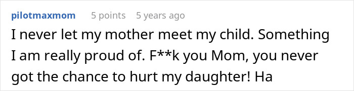 Screenshot of an online comment revealing a woman&rsquo;s shock and fear over her mom&rsquo;s creepy behavior toward her baby.