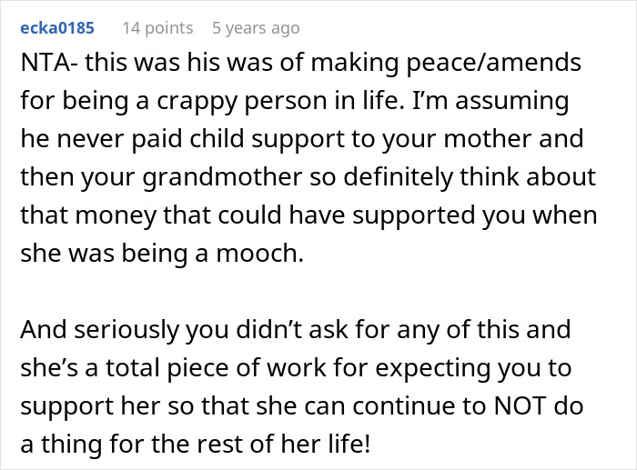 Comment discussing estranged dad leaving inheritance to daughter and stepmom demanding to share it equally due to mooching.