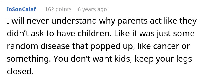 Screenshot of a forum comment discussing entitled mom behavior and assumptions about others buying kids food.