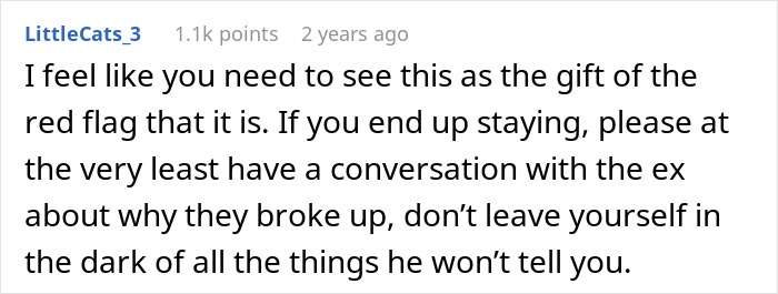 Reddit comment advising caution, a red flag, to discuss past relationships to avoid future issues related to divorce papers and a baby bump.