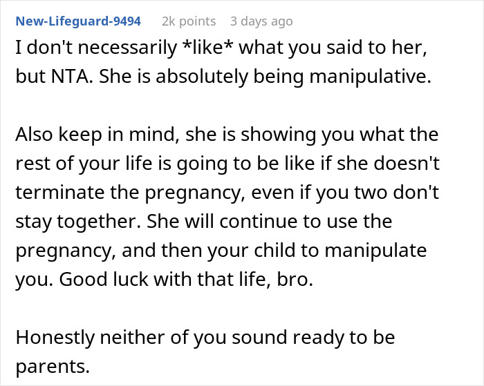 Reddit comment discussing a pregnant girlfriend&rsquo;s manipulation threatening pregnancy termination in every argument.