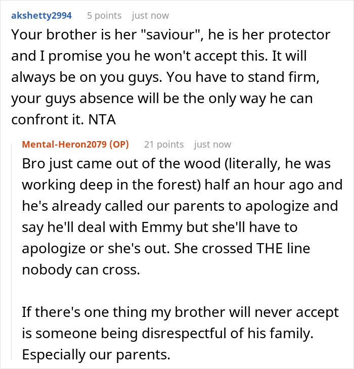 GF Uses BF&rsquo;s Fam As Her Free Therapist, They&rsquo;re Fed Up As She Turns Every Dinner Into A Trauma Recap