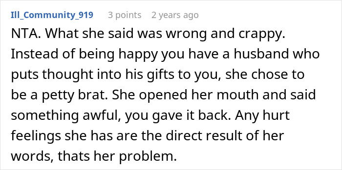 Woman Tells Sister She Shouldn't Rub Her "Picture-Perfect Marriage" In Other People's Faces