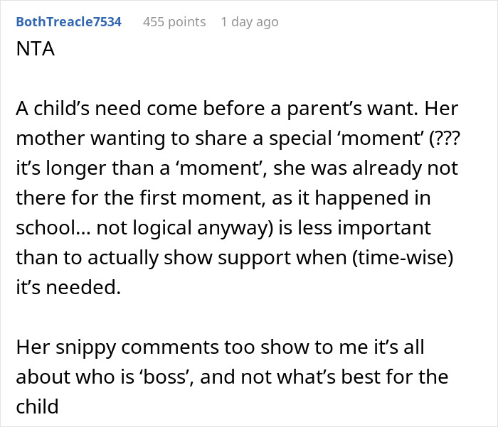 A Reddit comment criticizing a cruel mom for not supporting her daughter during her period, emphasizing a child's needs.