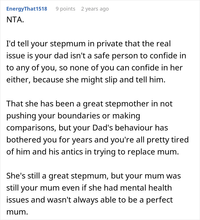 A Reddit comment advises a teen on their dad's efforts to replace their late mom with a stepmom, influencing family dynamics.