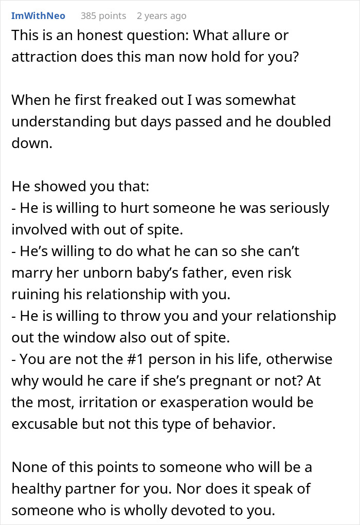 Reddit post discussing a guy refusing to sign divorce papers after his ex's baby bump was revealed.
