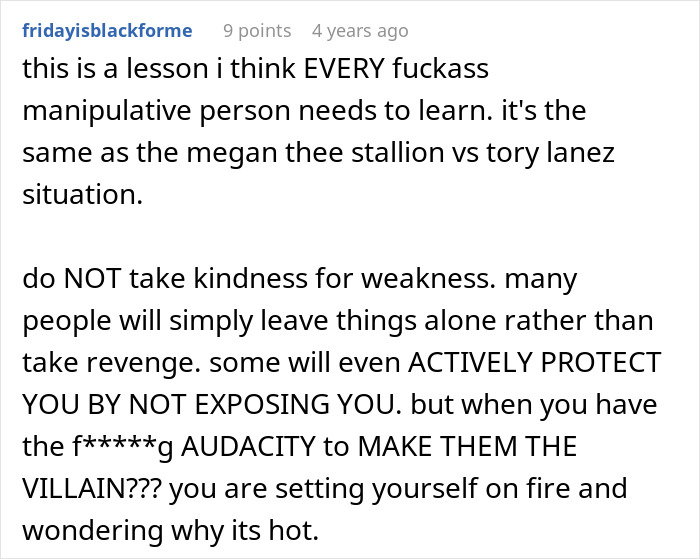 Manipulative Man Strings Along 2 Women, In A Fix After GF Shows Receipts To His Pregnant Partner