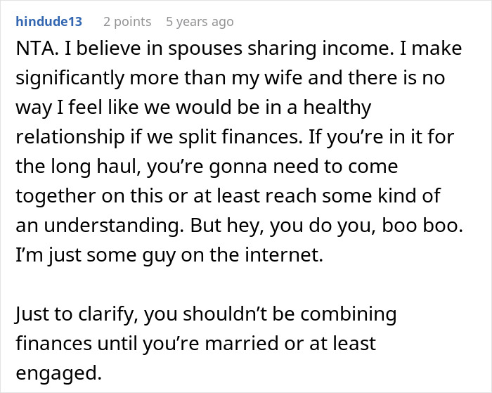 A Reddit comment from user 'hindude13' discussing shared finances in a relationship, advising people to combine finances only after marriage.