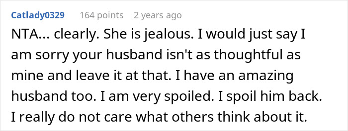 Woman Tells Sister She Shouldn't Rub Her "Picture-Perfect Marriage" In Other People's Faces