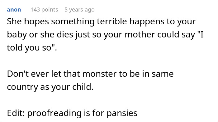 Text post with user anon sharing a disturbing comment about mom&rsquo;s creepy behavior towards her baby, causing shock and fear.